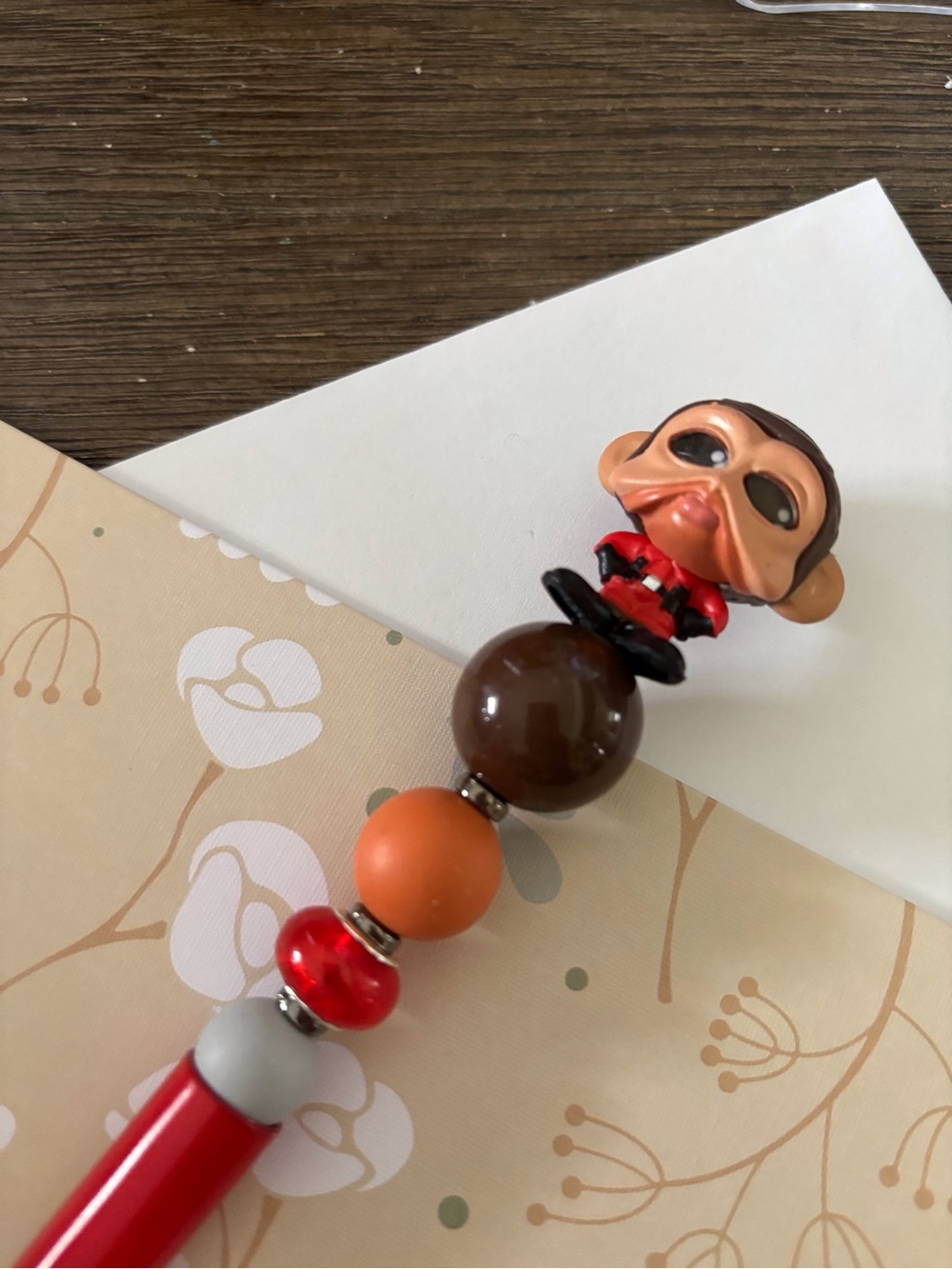 Disney Doorables: Star Wars: Nien Nunb handmade beaded pen